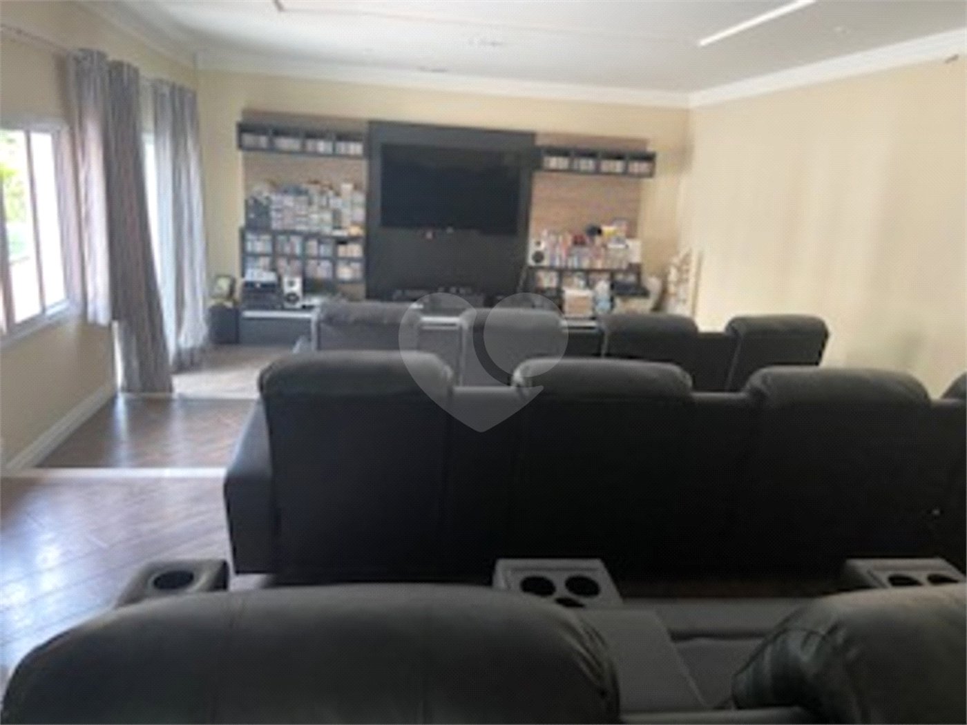 Casa à venda com 4 suítes no condomínio Parque Imperial da Cantareira, Mairiporã - SP