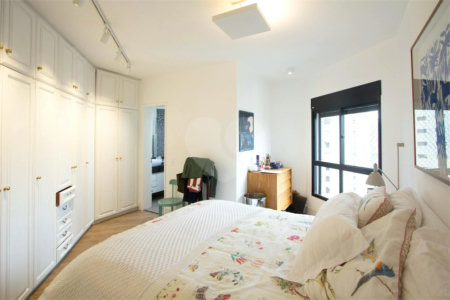 Apartamento à venda com 4 suítes em Vila Nova Conceição, São Paulo, SP