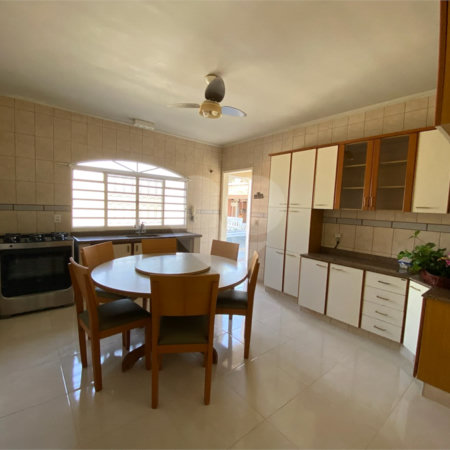 Casa Térrea para alugar com 3 quartos, sendo 1 suíte, em Jardim Alvinópolis, Atibaia, SP