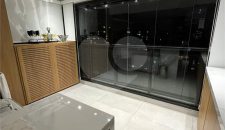 Apartamento à venda com 3 quartos, sendo 1 suíte,  em Indianópolis, São Paulo, SP