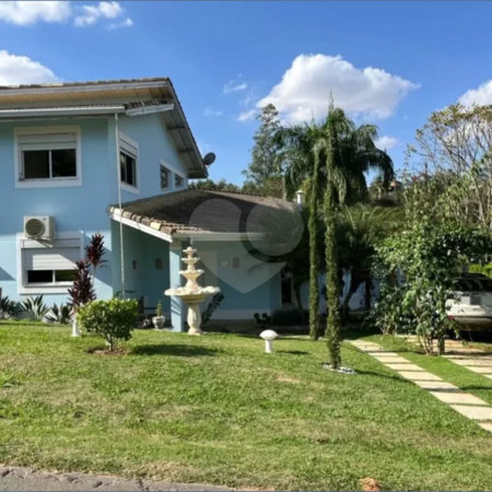 Casa à venda com 5 quartos, sendo 2 suítes,  no Centro, Itupeva, SP