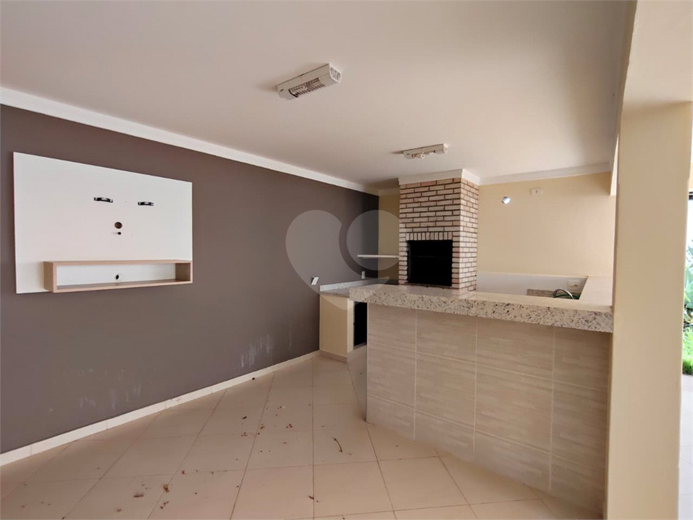 Casa à venda com 5 quartos, sendo 1 suíte,  em Jardim Colombo, Itapetininga, SP