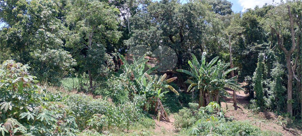 Chácara à venda com 4 quartos em Pinheirinho, Atibaia, SP