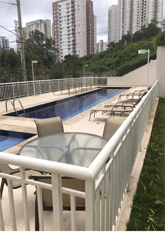 Apartamento à venda com 3 quartos, sendo 1 suíte, em Parque Reboucas, São Paulo, SP