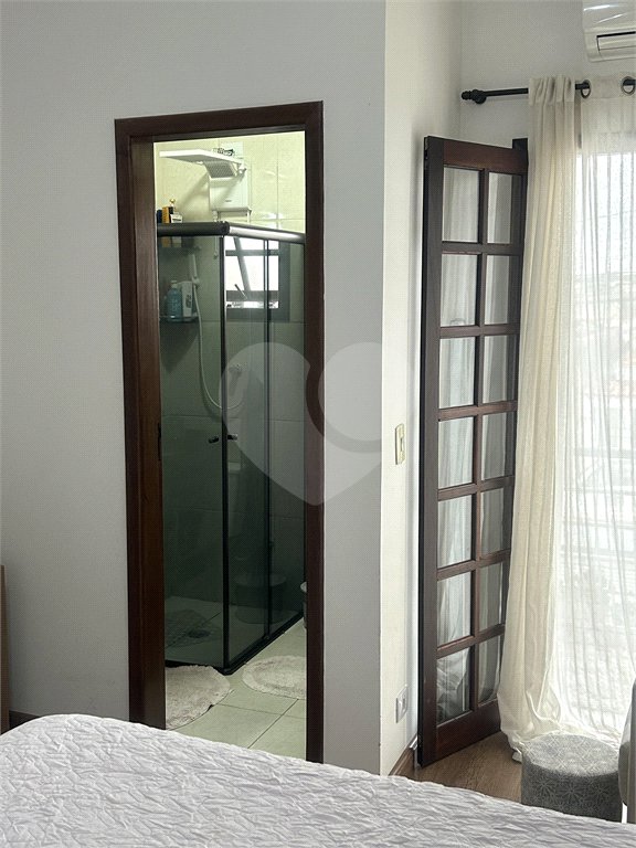 Sobrado à venda com 3 quartos, sendo 1 suíte,  em Vila Marari, São Paulo, SP