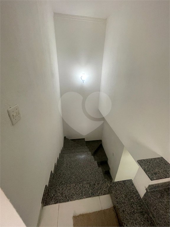 Casa à venda com 4 quartos, sendo 1 suíte, no condomínio Horto Florestal II, Sorocaba - SP