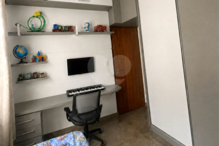 Casa à venda com 3 quartos, sendo 1 suíte, no condomínio Horto Florestal II, Sorocaba - SP