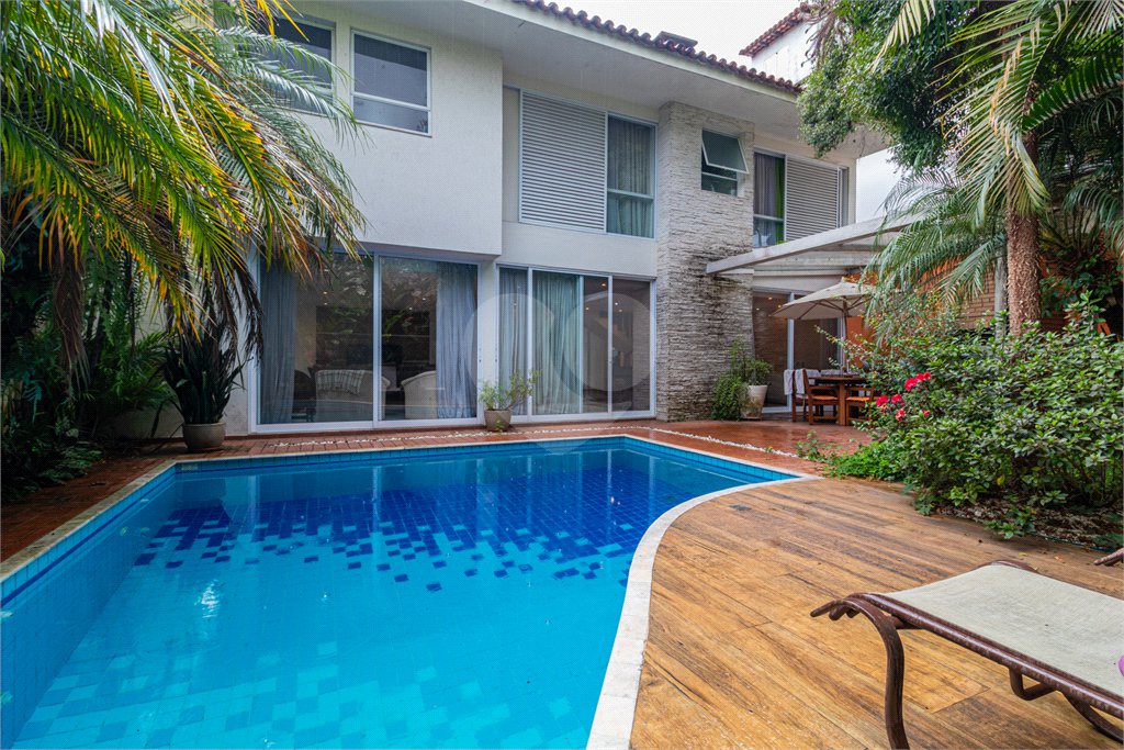 Casa de Vila à venda com 4 suítes em Alto da Boa Vista, São Paulo, SP