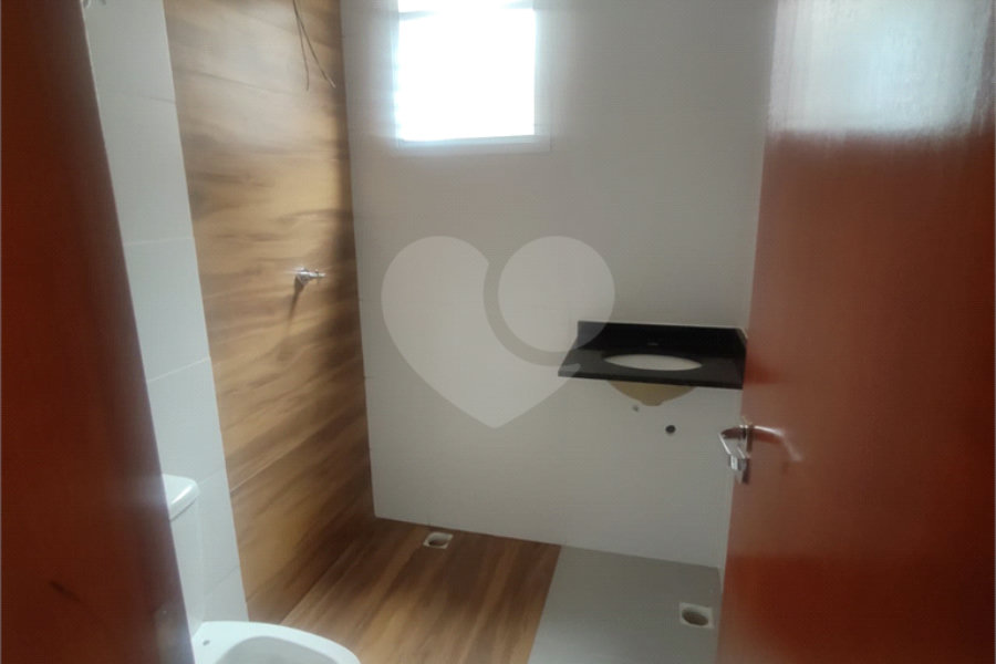 Sobrado à venda com 3 quartos, sendo 1 suíte,  em Parada Inglesa, São Paulo, SP