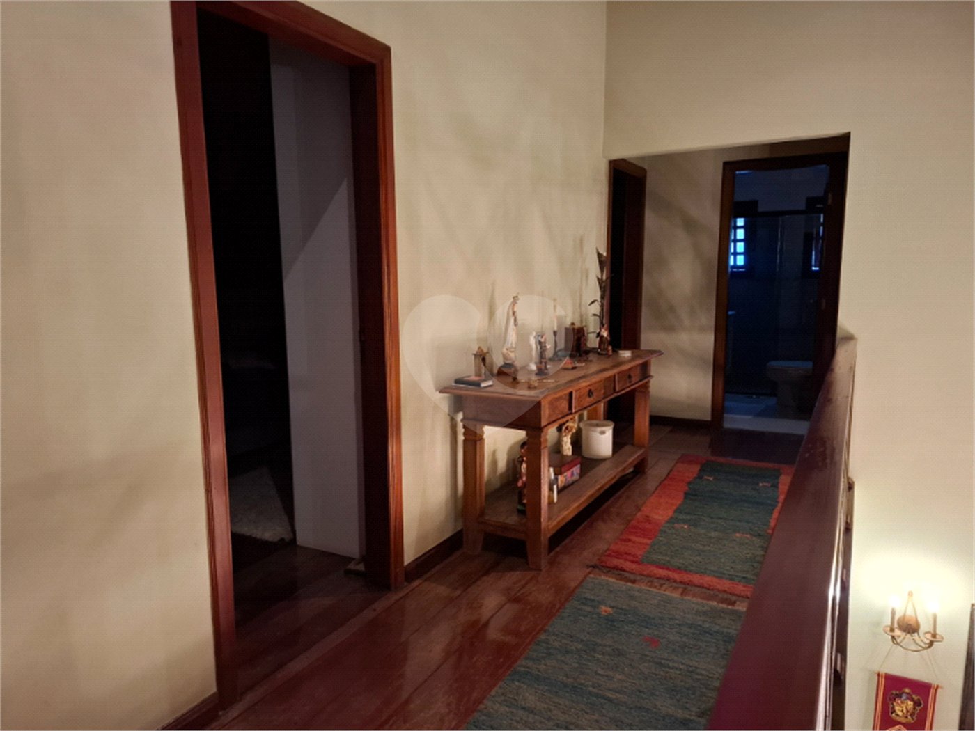 Sobrado à venda com 4 quartos, sendo 2 suítes,  em Jardim Leonor, São Paulo, SP