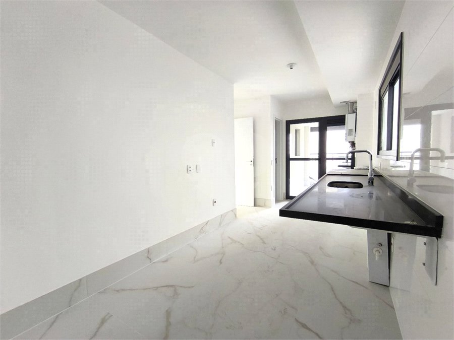Apartamento à venda ou para alugar com 3 suítes em Água Branca, São Paulo, SP