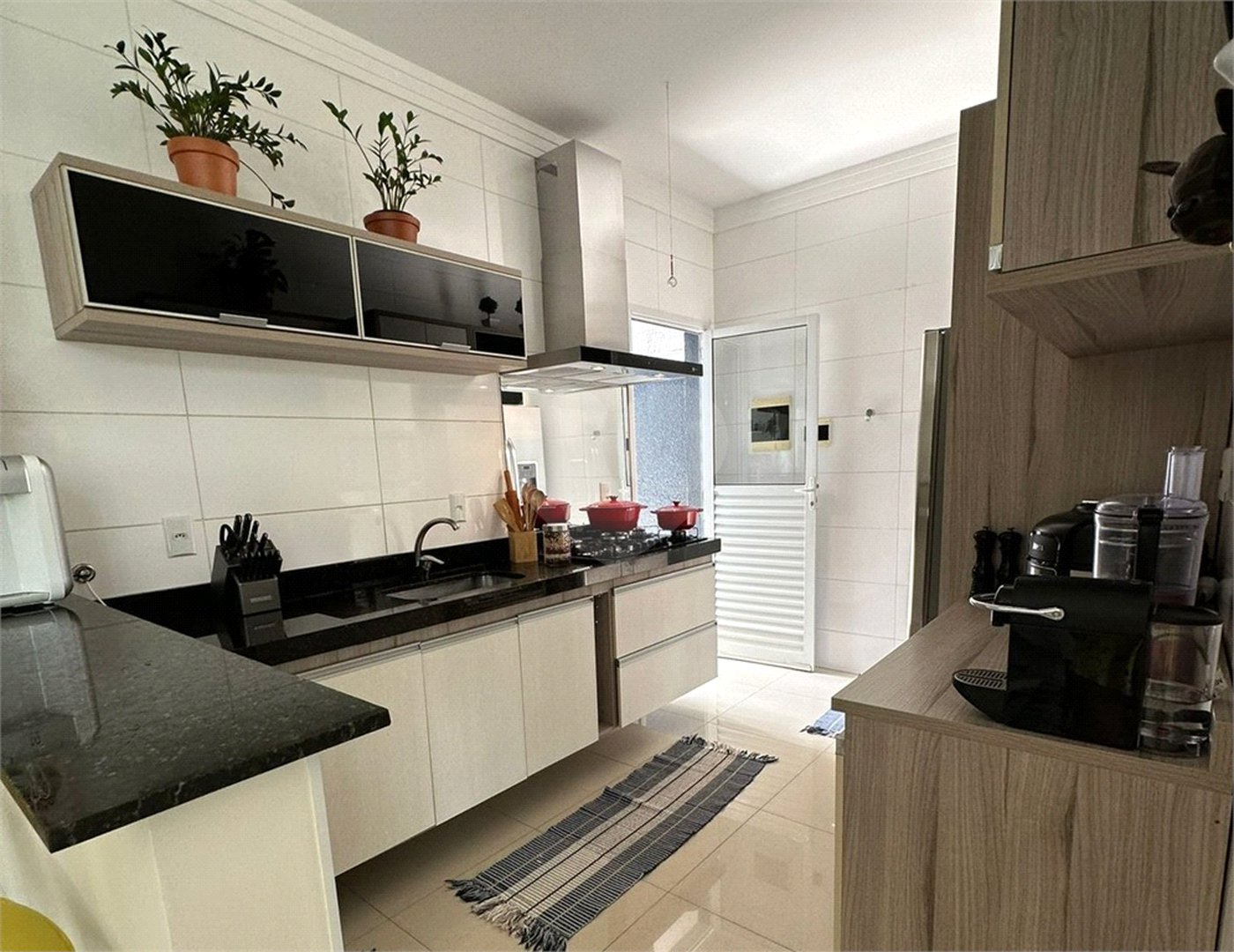 Casa à venda com 3 quartos, sendo 1 suíte, no condomínio Golden Park Residence II, Sorocaba - SP