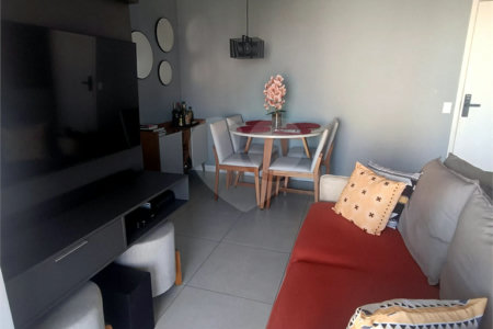 Apartamento à venda com 2 quartos, sendo 1 suíte,  em Parque Vitória, São Paulo, SP