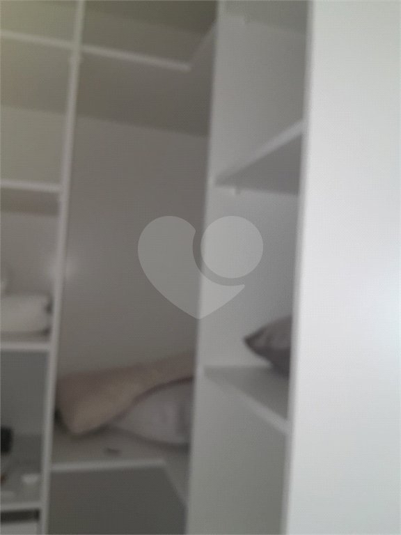 Casa à venda com 3 suítes em Moinho Velho, Cotia, SP