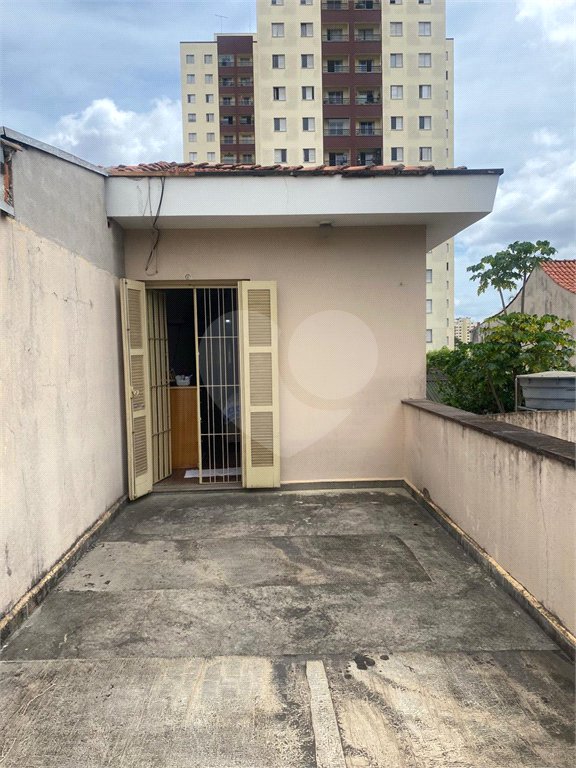 Sobrado à venda ou para alugar com 3 quartos, sendo 1 suíte, em Vila Carrão, São Paulo, SP