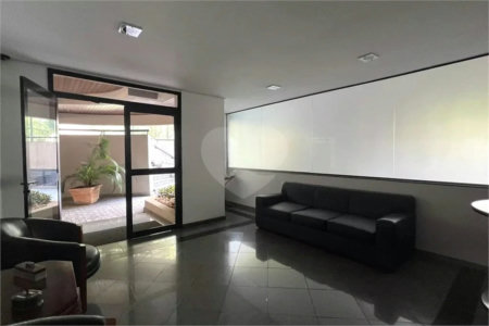 Apartamento à venda com 3 quartos, sendo 1 suíte, em Vila Madalena, São Paulo, SP