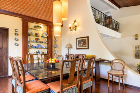 Casa à venda com 5 quartos, sendo 4 suítes, em Interlagos, São Paulo, SP