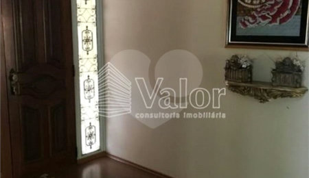 Casa à venda com 4 quartos, sendo 3 suítes,  em Jardim Macarengo, São Carlos, SP