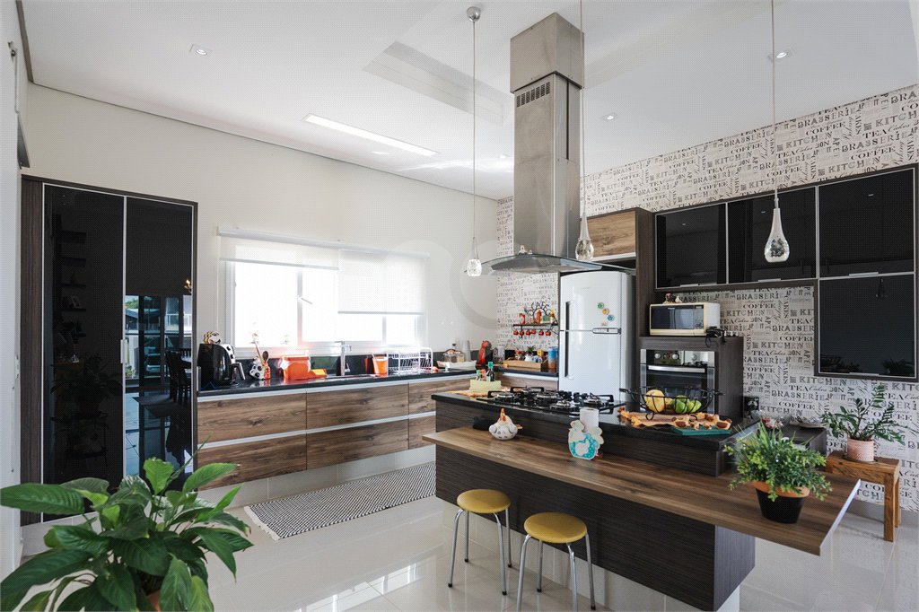 Casa à venda com 3 suítes no condomínio Reserva dos Vinhedos, Louveira - SP