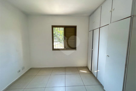 Apartamento à venda com 3 quartos, sendo 1 suíte,  em Planalto Paulista, São Paulo, SP