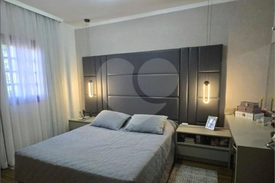 Casa à venda com 4 quartos, sendo 2 suítes, no condomínio Bosque dos Pássaros, São Paulo - SP
