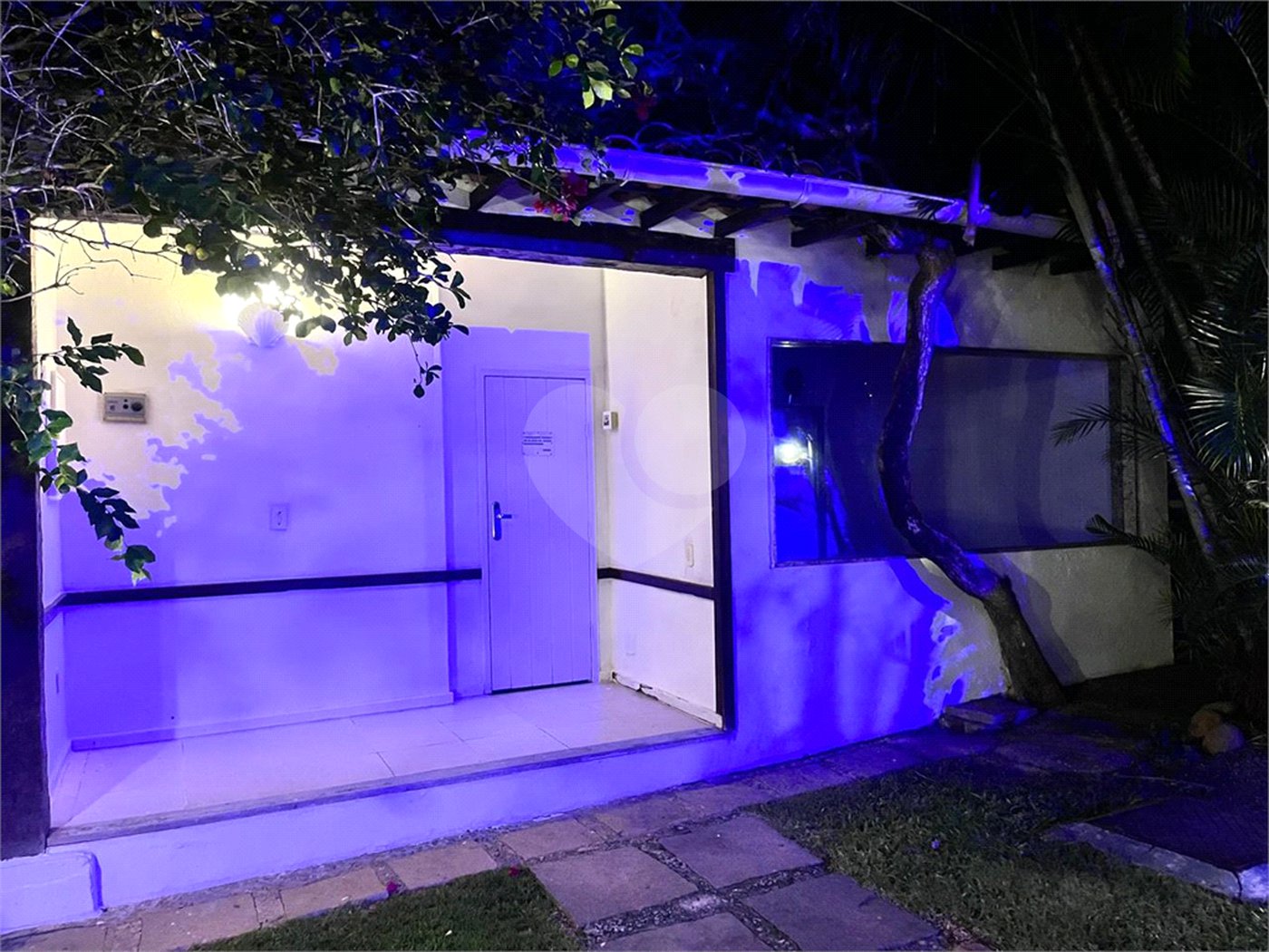 Casa em condomínio à venda ou para alugar com 3 quartos, sendo 1 suíte,  em Geribá, Armação dos Búzios, RJ