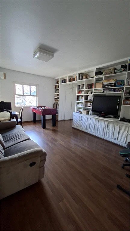 Casa à venda com 5 quartos, sendo 4 suítes, em Butantã, São Paulo, SP