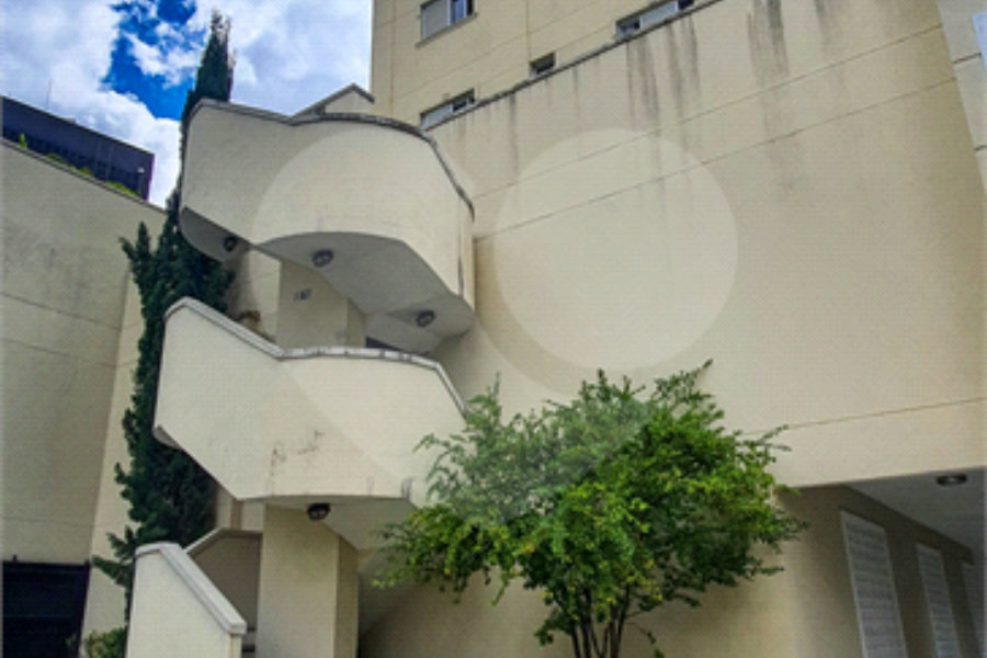 Apartamento à venda com 3 suítes em Morumbi, São Paulo, SP
