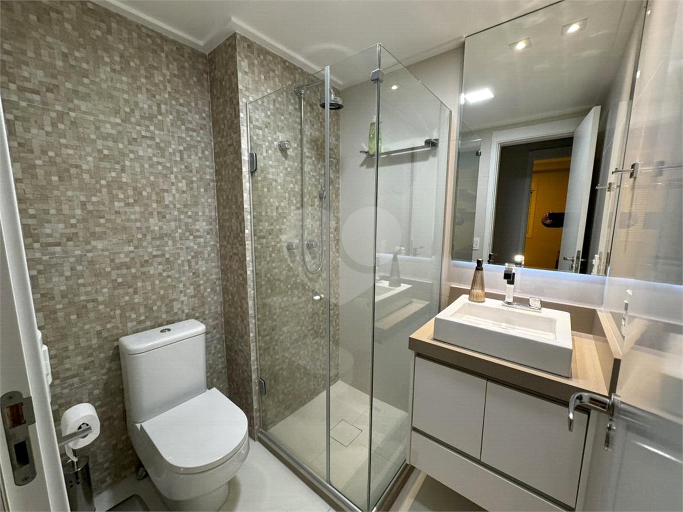 Apartamento à venda com 2 quartos, sendo 1 suíte,  em Jardim Vazani, São Paulo, SP