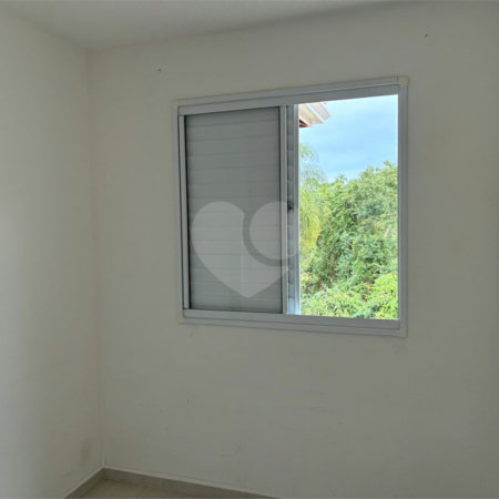 Sobrado à venda com 3 quartos em Jardim Petrópolis, Cotia, SP