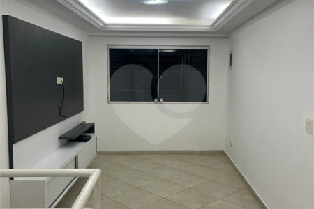 Sobrado à venda com 2 quartos, sendo 1 suíte, em Vila Ré, São Paulo, SP