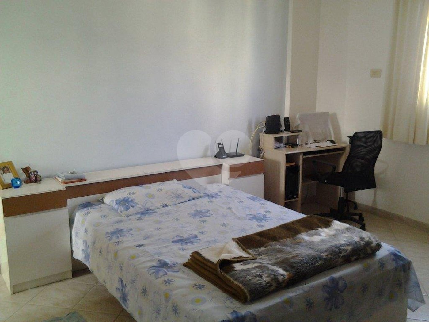 Apartamento à venda com 3 quartos, sendo 2 suítes, em Vila Tupi, Praia Grande, SP