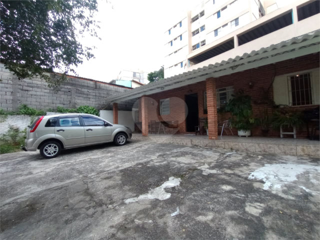 Casa Térrea à venda com 3 quartos, sendo 1 suíte,  em Jardim São Luís, São Paulo, SP