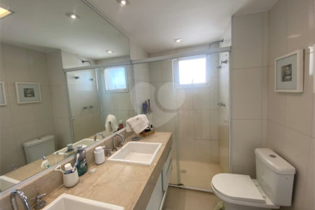 Apartamento à venda com 3 suítes em Vila Gomes Cardim, São Paulo, SP