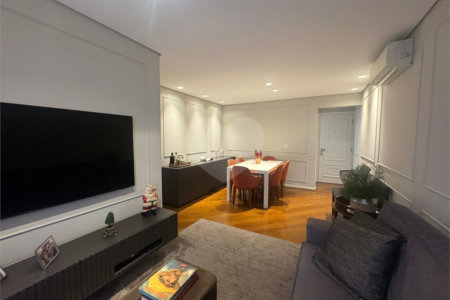 Apartamento à venda com 3 suítes em Indianópolis, São Paulo, SP