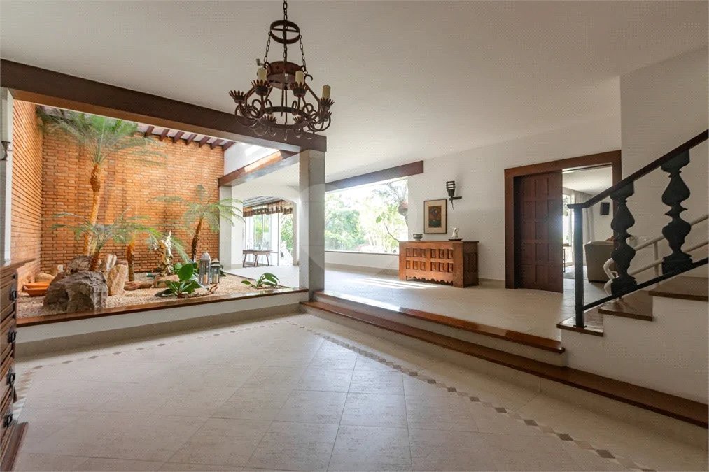 Casa à venda com 5 quartos, sendo 3 suítes, em Jardim Guedala, São Paulo, SP