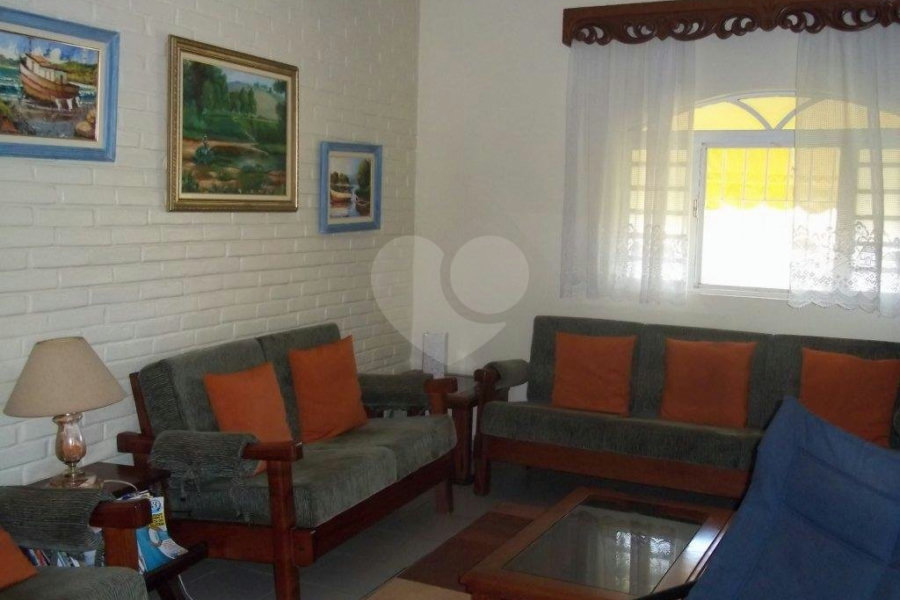 Sítio à venda com 6 quartos, sendo 3 suítes, em Parque Nova Xampirra, Itatiba, SP