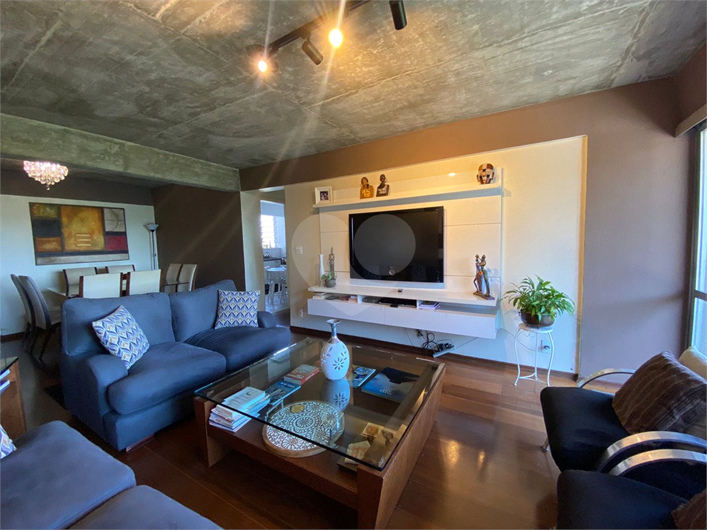 Apartamento à venda com 3 quartos, sendo 1 suíte,  em Vila Romana, São Paulo, SP