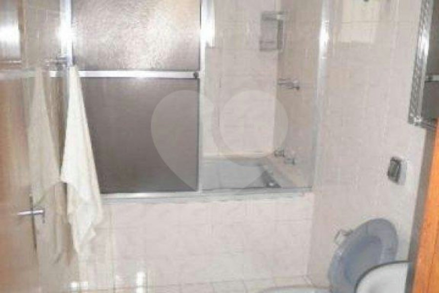 Sobrado à venda com 3 quartos, sendo 1 suíte, em Vila Isolina Mazzei, São Paulo, SP