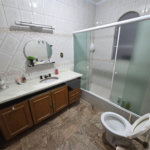Sobrado à venda ou para alugar com 6 quartos, sendo 2 suítes, em Santana, São Paulo, SP