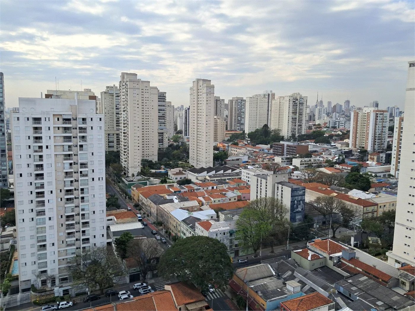 Apartamento à venda com 2 suítes em Vila Romana, São Paulo, SP
