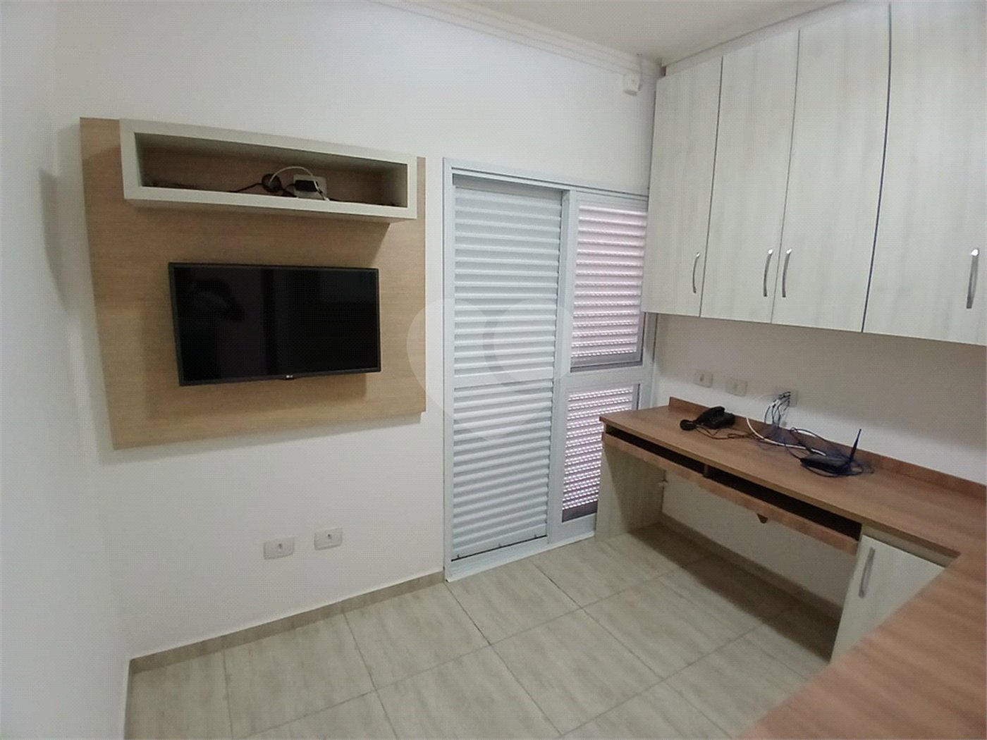 Casa à venda com 3 quartos, sendo 1 suíte, no condomínio Golden Park Residence II, Sorocaba - SP