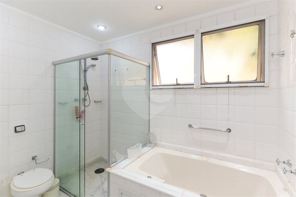 Casa à venda com 4 suítes no condomínio Residencial Courtyard Village, São Paulo - SP