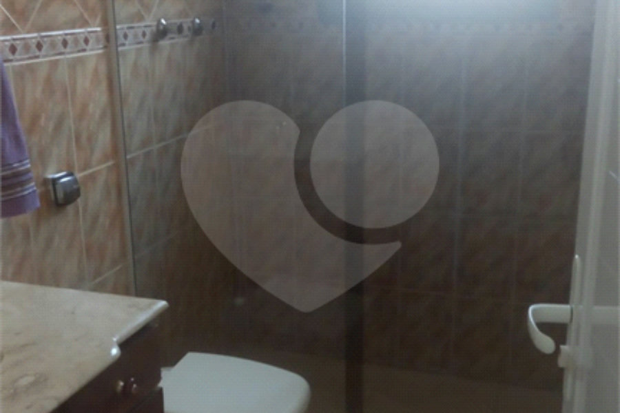 Casa à venda com 5 quartos, sendo 2 suítes, em Jardim Santa Clara, Guarulhos, SP