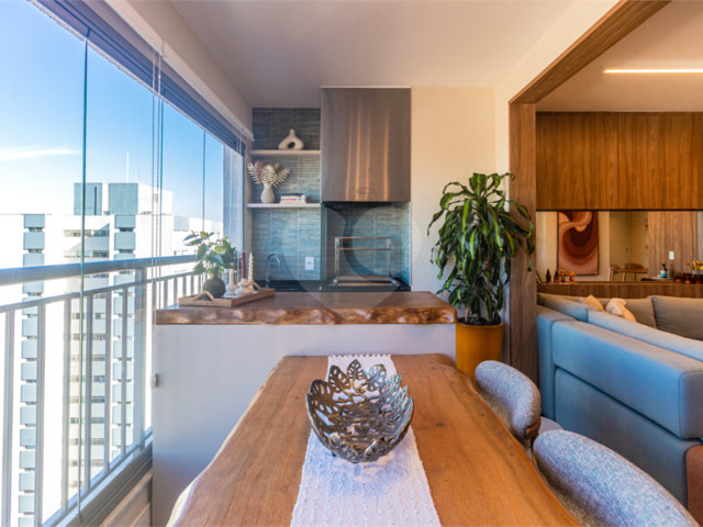 Apartamento à venda com 2 quartos, sendo 1 suíte,  em Chácara Santo Antônio (zona Sul), São Paulo, SP