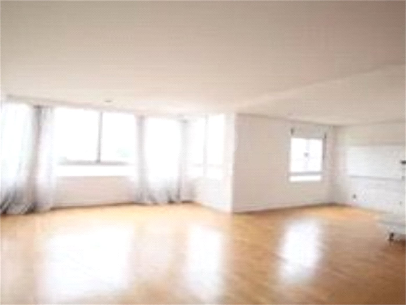Apartamento à venda com 3 quartos, sendo 2 suítes,  em Paraíso do Morumbi, São Paulo, SP