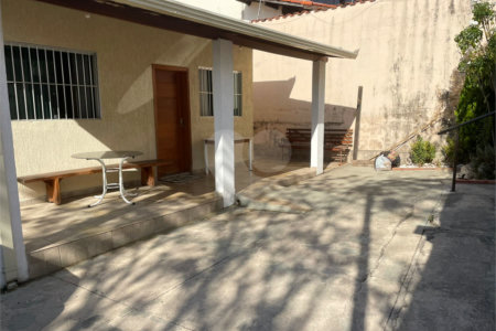 Casa à venda com 6 quartos, sendo 2 suítes, em Novo Eldorado, Contagem, MG