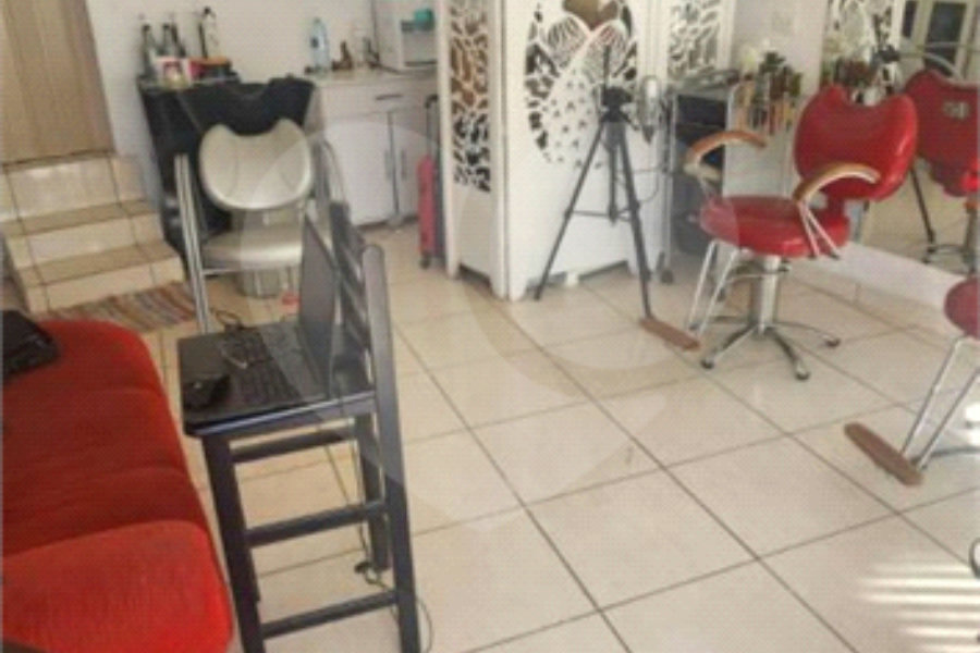 Casa Térrea à venda com 3 quartos, sendo 2 suítes, em Vila Medeiros, São Paulo, SP