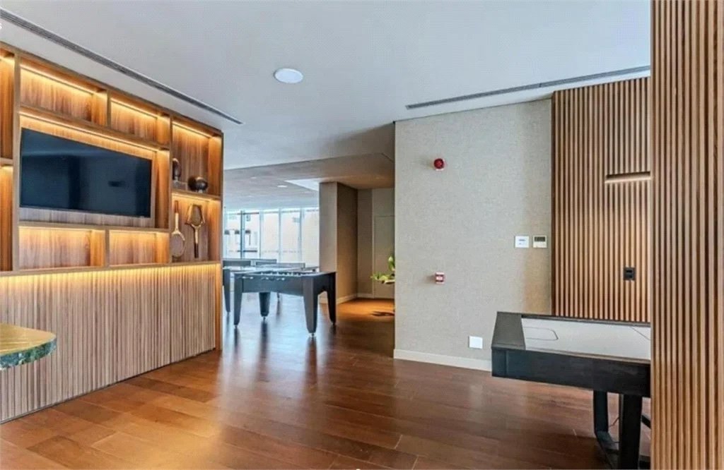 Apartamento à venda com 4 suítes em Vila Cordeiro, São Paulo, SP