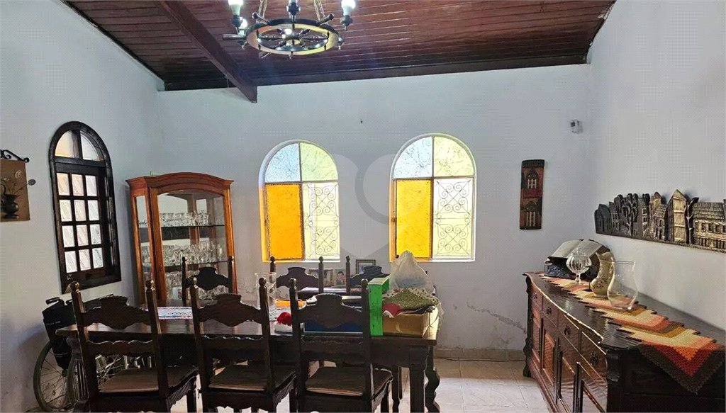 Casa Térrea à venda com 3 quartos, sendo 1 suíte, no Centro, Poá, SP